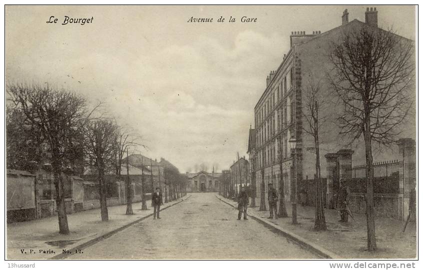 Carte Postale Ancienne Le Bourget - Avenue De La Gare - Le Bourget