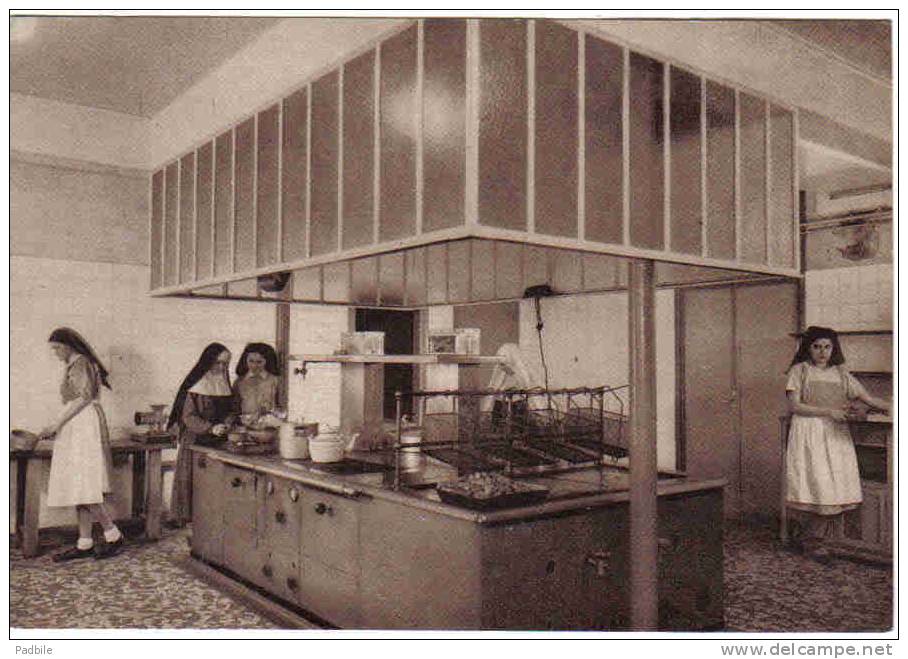 Carte Postale 92. Châtillon-sous-Bagneux  Cours De Cuisine Chez Les Dominicaines N.D. De Grace Trés  Beau Plan - Châtillon