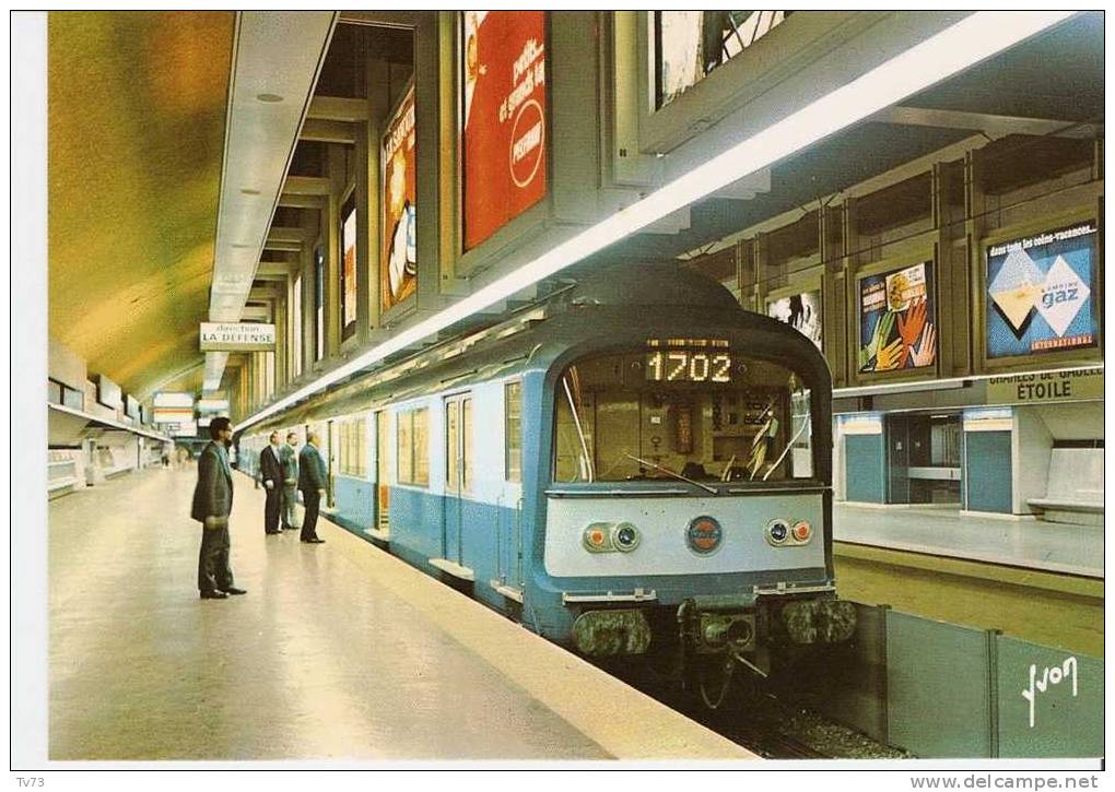 CpE0625 - Paris 17e - RER Station Charles De Gaulle - Etoile - (75 Paris) - La Defense