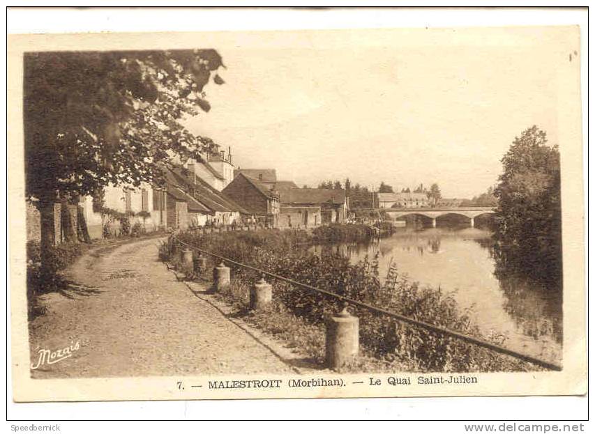 10018 MALESTROIT  Quai Saint Julien . 7 Nozais - Malestroit