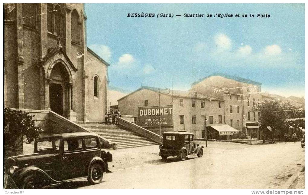 30 - GARD - BESSEGES - QUARTIER De L´EGLISE Et De La POSTE - VOITURE - PUBLICITE DUBONNET - Bessèges