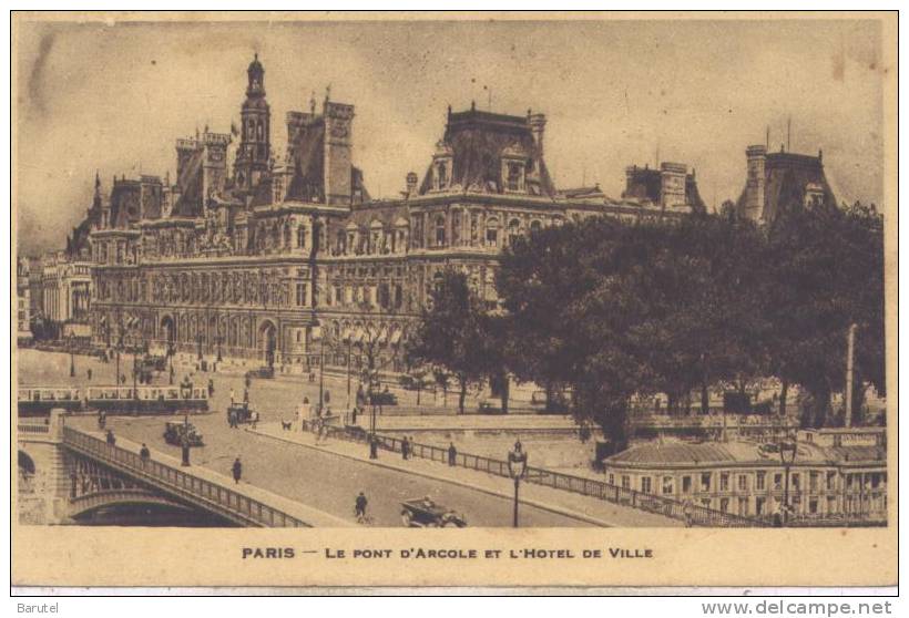 PARIS 03 - Le Pont D´Arcole Et L´Hôtel De Ville - Paris (03)