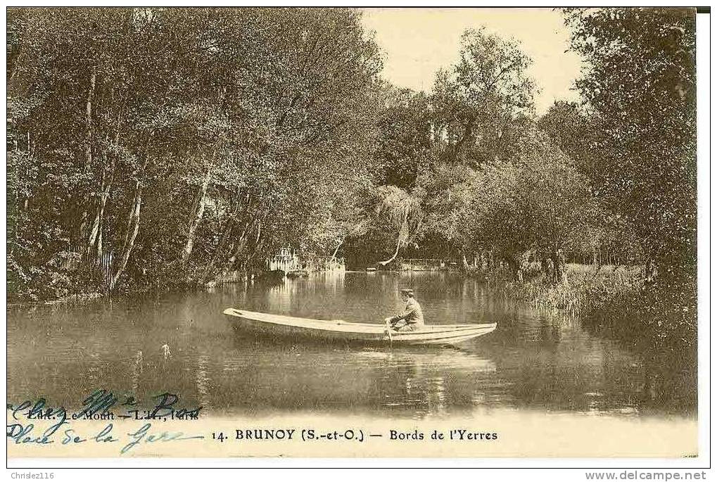 91 BRUNOY Bords De L´Yerres  Joli Plan Animé Avec Barque  1916 - Brunoy