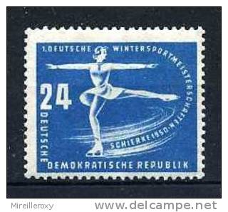 SPORT / PATINAGE /   TIMBRE ALLEMAGNE  D.D.R - Pattinaggio Artistico