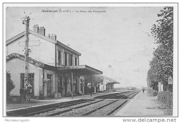 77 )) MORMANT, La Gare, Vue D'ensemble, Coll Thumont, Vue Intérieure - Mormant