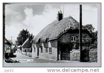 Jolie CP Photo Angleterre - West Lulworth - Cottage Toit De Chaume - CAD 6-07-1962 - Other & Unclassified