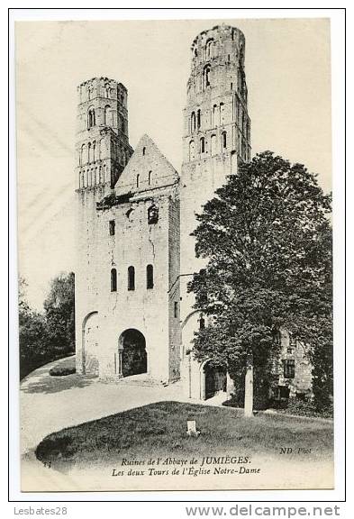 CPA 76.-Ruines De L' Abbaye De JUMIEGES.-Les Deux Tours De L'Eglise Notre-Dame.-CVB 772 - Jumieges