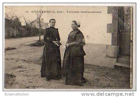 GUERANDE....Femmes Guérandaises...Coiffes - Guérande