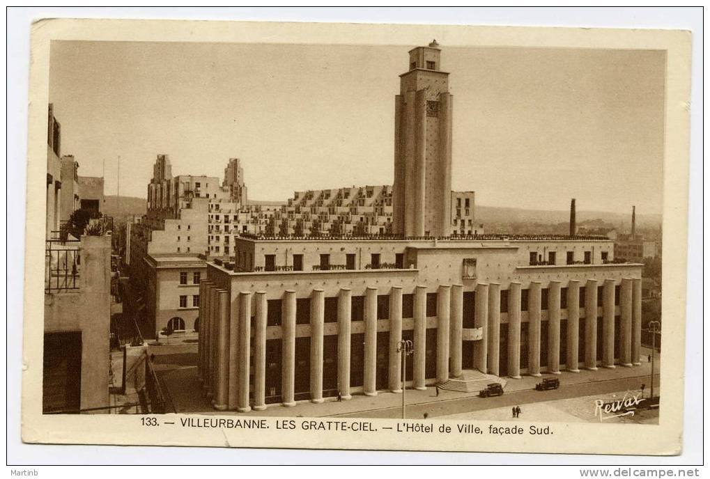 VILLEURBANNE  Les Gratte Ciel  Hotel De Ville - Villeurbanne