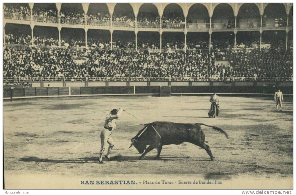 San Sebastian. Espagne. Plaza De Toros - Suerte De Banderillas. Tauromachie - Taureaux