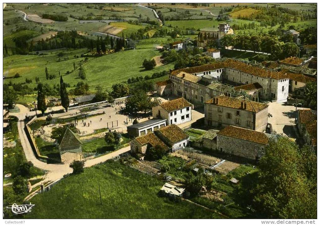 82 - TARN Et GARONNE - MONTPEZAT De QUERCY - VUE D'ENSEMBLE AERIENNE - LES ECOLES - Montpezat De Quercy