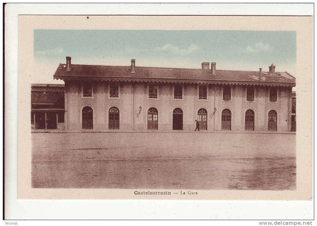 CPA De Castelsarrazin (Tarn Et Garonne 82): La Gare - Castelsarrasin