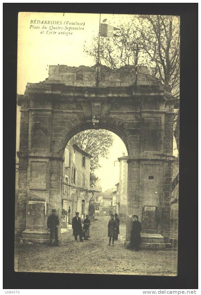 BEDARRIDES  (Place Du Quatre Semptembre) - Bedarrides