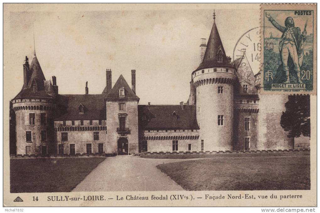 Sully Sur Loire Le Château Féodal Facade Nord-Est Vue Du Parterre - Sully Sur Loire