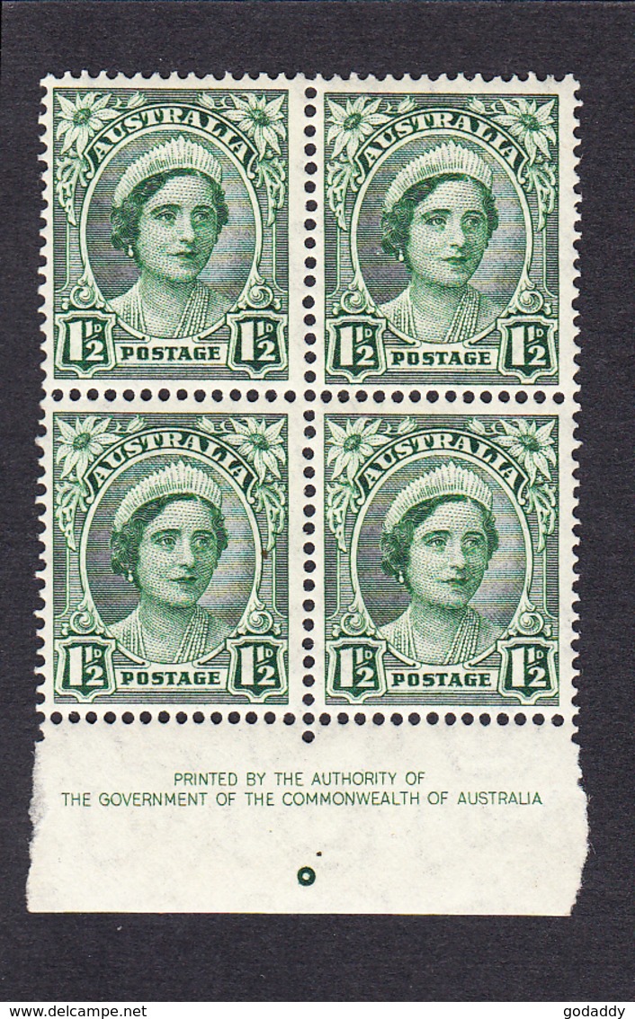 Australia 1942 Q. Elizabeth  1 1/2d  Block Of 4  SG204  MNH Superb - Nuevos