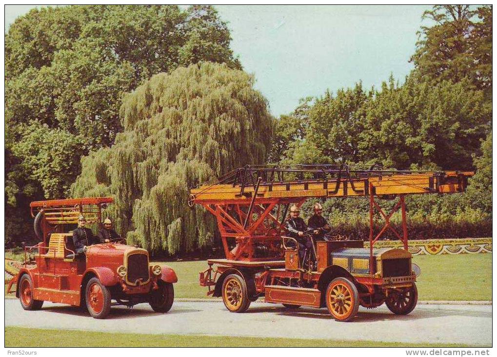 Musée Des Sapeurs-pompiers De Lyon Echelle Mécanique Merry Weather Et Auto-pompe Samua - Feuerwehr