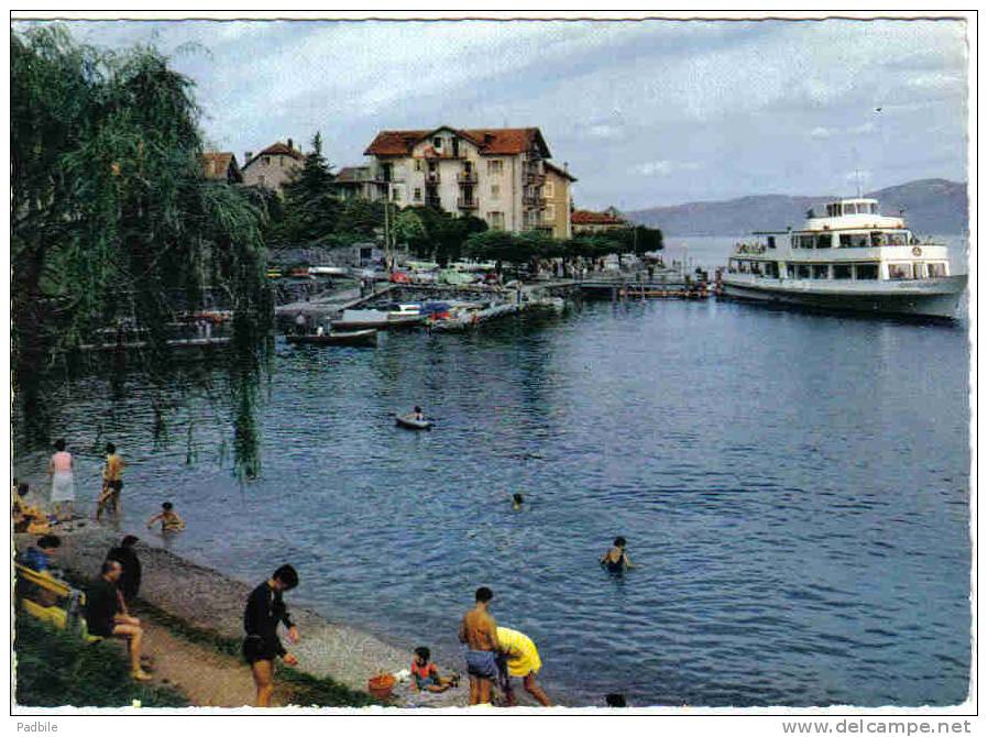 Carte Postale Suisse Saint-Gingolph  Le Port Ville Frontièreédit: Bertholet  Tabac Trés Beau Plan - Port