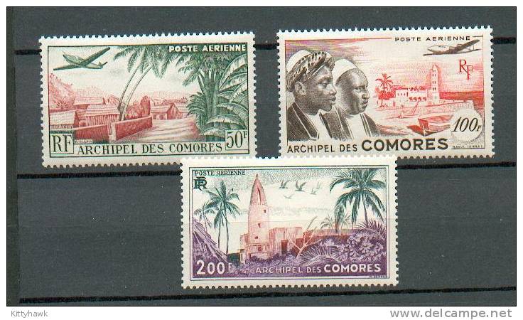 Como 49 - YT PA 1 à 3 * Charnière Complète - Airmail