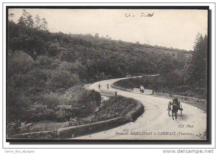 29 CARHAIX,  Route De HUELGOAT, Animée, Attelage, Ed ND Phot 415, Dos Divisé Vierge - Carhaix-Plouguer