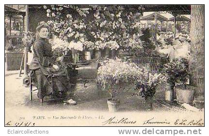 PARIS ..Une Marchande De Fleurs - Petits Métiers à Paris