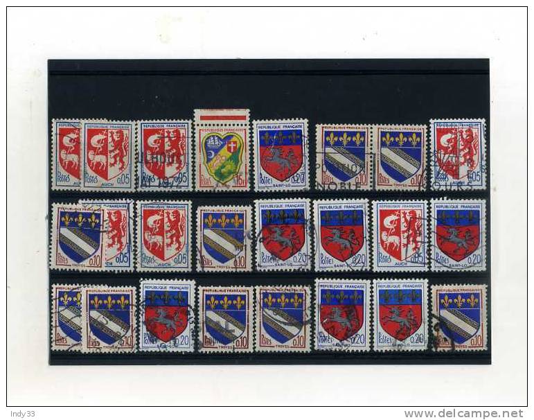 - FRANCE . ENSEMBLE DE TIMBRES .  ARMOIRIES DIVERSES . - 1941-66 Armoiries Et Blasons