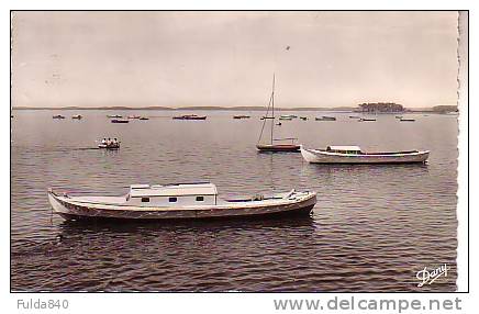 CPSM.      ANDERNOS-LES-BAINS.         Les Pinasses Sur Le Bassin.     1965.       (animée) - Andernos-les-Bains