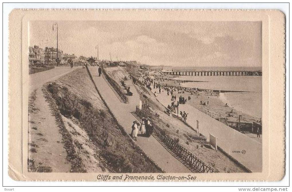 CPA Royaume-Uni.-Cliffs And Promenade,Clacton-on-Sea - Clacton On Sea