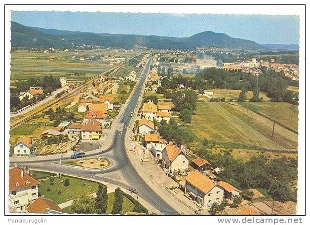 88 )) ANOULD, Le Rond Point, CPSM 150x105 Ed Sofer - Anould