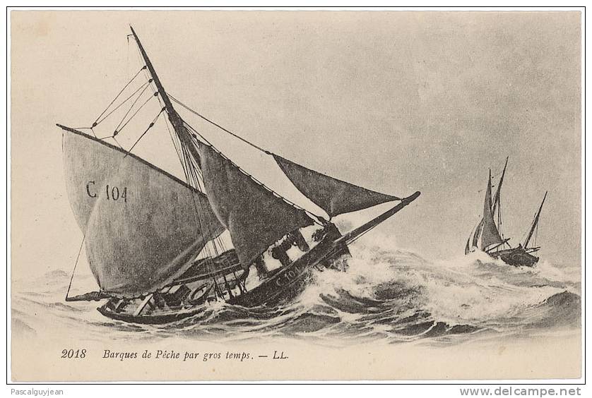 CPA BARQUES DE PECHE PAR GROS TEMPS - Visvangst