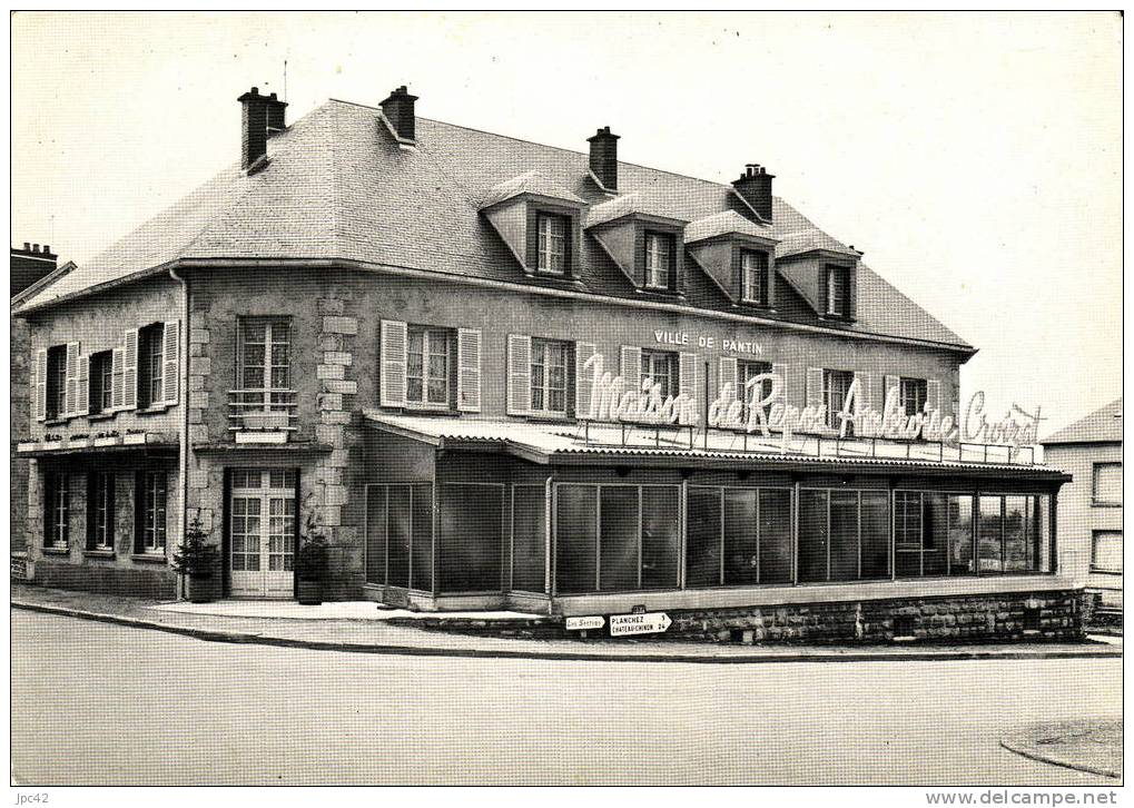 Maison De Repos  Ambroise Croisat - Montsauche Les Settons