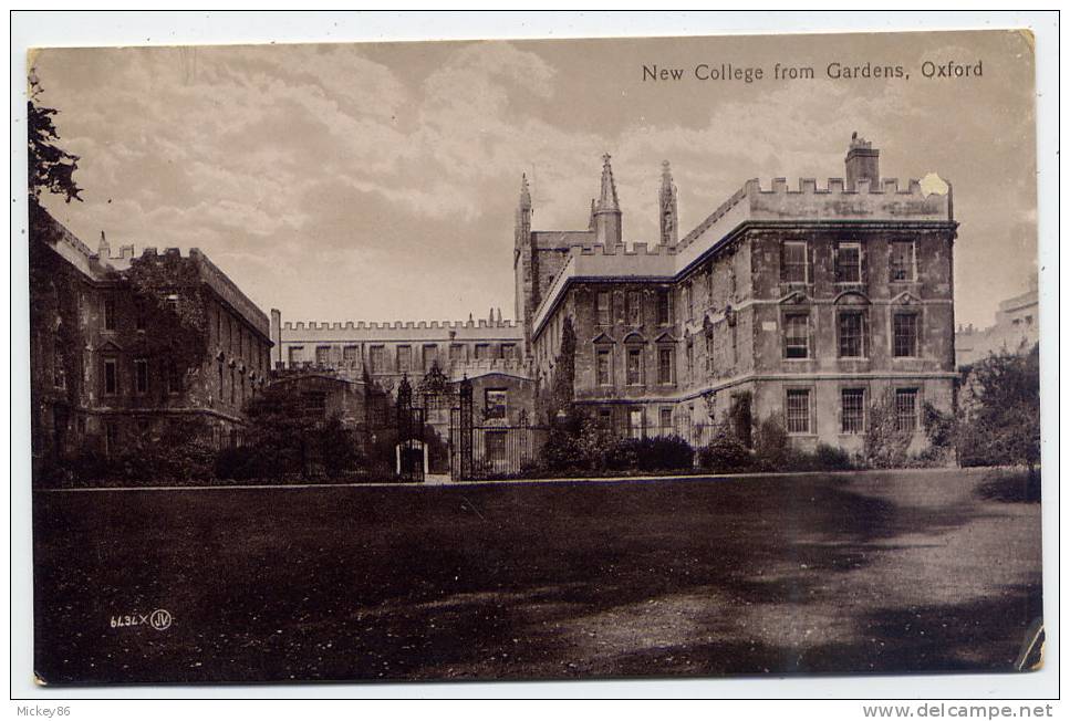 U.K--OXFORD---2 Postcards--College----environ 1930-40 - Oxford