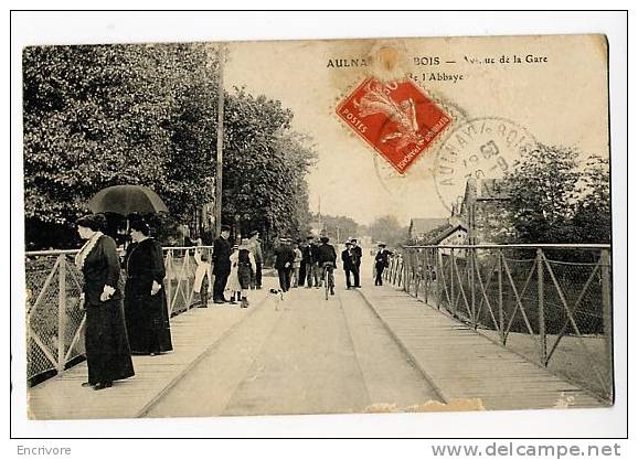 Cpa AUNAY Sous BOIS  Avenue De La Gare -JOLIE ANIMATION - Aulnay Sous Bois