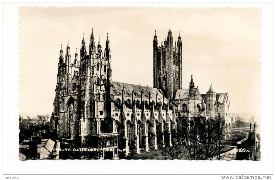 OLD FOREIGN 1970 - UNITED KINGDOM - ENGLAND - CANTEBURY CATHEDRAL FROM SW - Canterbury