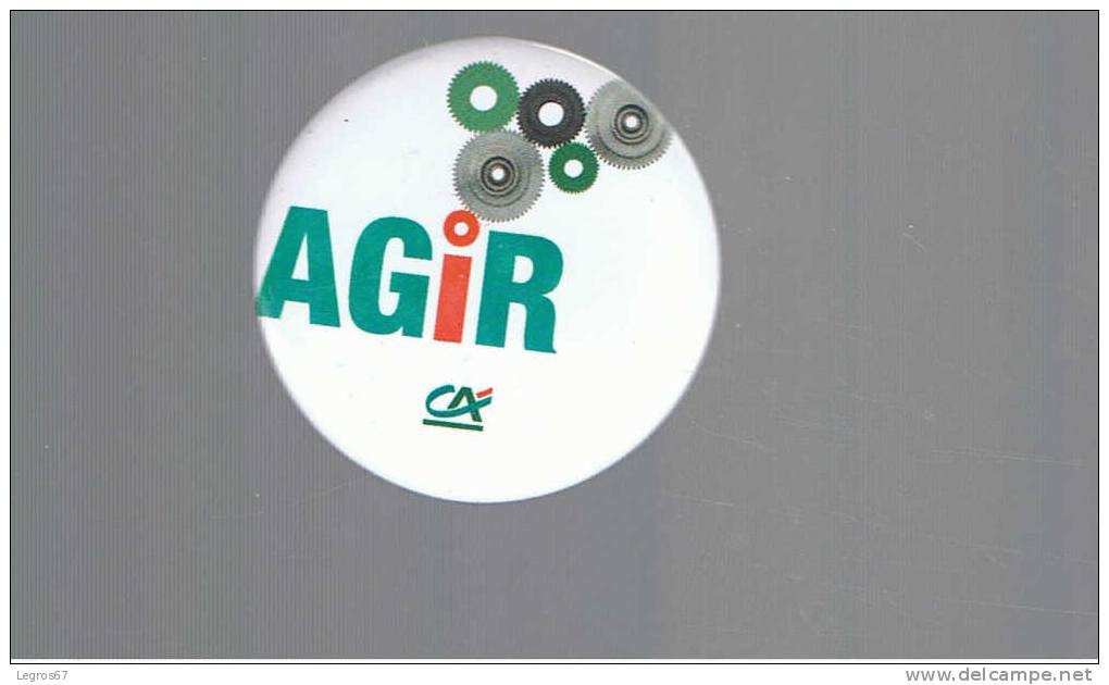 BADGE CREDIT AGRICOLE - AGIR - Dozen