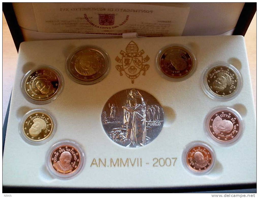 VATICANO ( VATIKAN  ) - 2007 - BENEDETTO XVI - ANNATA COMPLETA 8 VALORI + MEDAGLIA ARGENTO - FONDO SPECCHIO ( PROOF - Vatikan