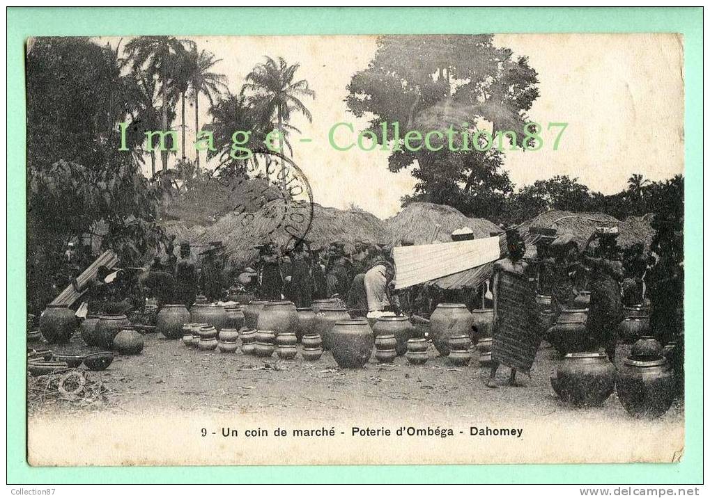 AFRIQUE - DAHOMEY - POTERIE D'OMBEGA - UN COIN Du MARCHE - Dahomey