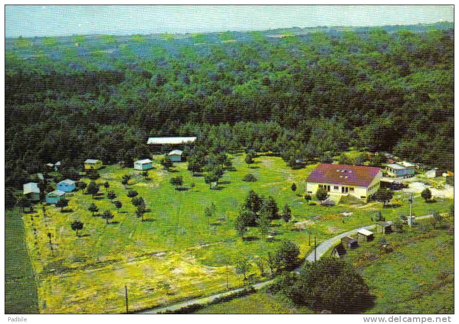 Carte Postale 63.  Combronde  Centre De Vacances Jozerand  Vue D'avion  Trés  Beau Plan - Combronde