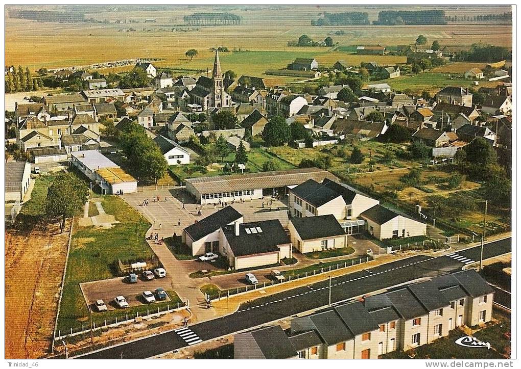 SAINT AMAND LONGPRE  41  ( VUE GENERALE AERIENNE )  TRES BON ETAT  ! ! ! - Saint Amand Longpre