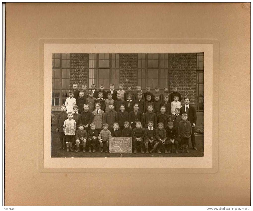 PIRONCHAMPS : PHOTO ECOLE DES GARCONS EN 1919 - RARE SUPERBE DOCUMENT SUR CARTON D'ORIGINE - Farciennes