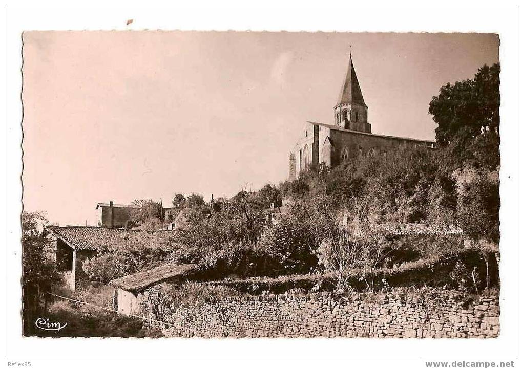 CHAMPDENIERS - L´Eglise Et L´ancienne Tannerie - Champdeniers Saint Denis