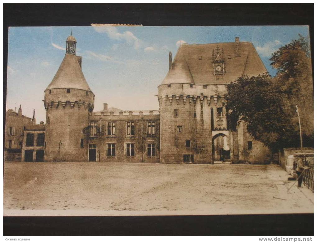 JONZAC (Charente-Maritime) - Le Château - Jonzac