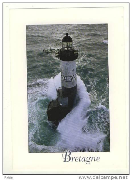 29 Phares De Bretagne Finistère Phare D'Ar-Men Dans La Tempête  Ile De Sein  CPSM Non Circulé TBE - Ile De Sein