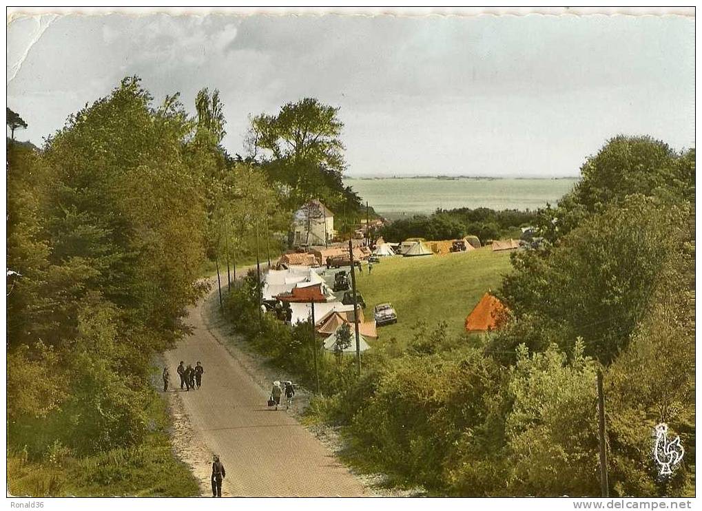 Cp 22 ETABLES SUR MER La Descente à La Plage Du Moulin Et Le Camping ( Tentes ,caravane , Voiture ) - Etables-sur-Mer