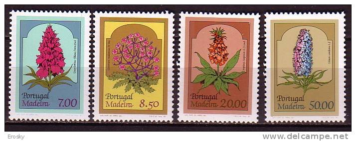 R5287 - MADEIRA Yv N°78/81 ** FLEURS - Madeira