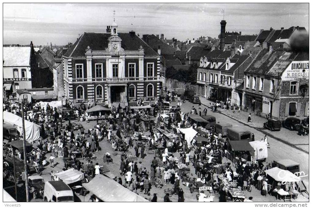 Etaples Sur Mer Pas De Calais Le Marche 62  1950  Nord - Etaples