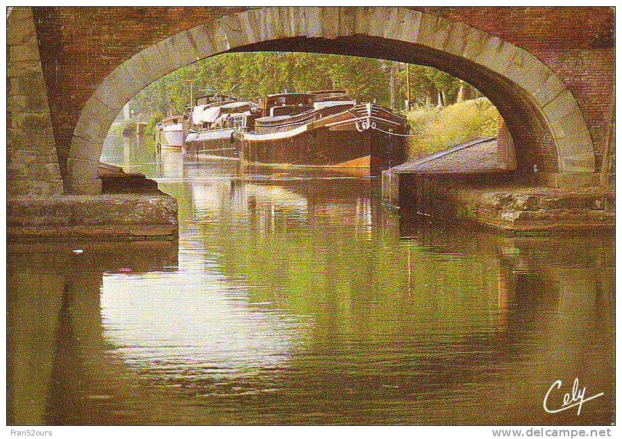 Péniches Canal Du Midi - Péniches