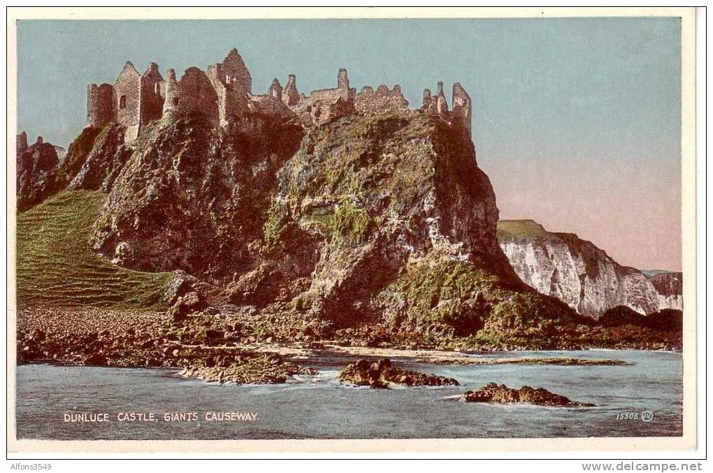 Dunluce Castle Giants Causeway - Antrim