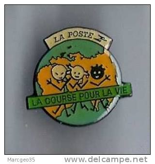 Pin's La Poste,"la Course Pour La Vie",map Monde,enfants Africain,asiatique & Européen,banque,sport - Mail Services