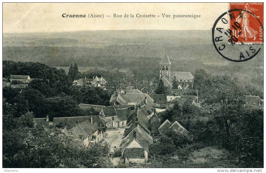 CPA 02  : CRAONNE  Vue Générale Et Rue De La Croisette      A VOIR   !!!!!!!!! - Craonne