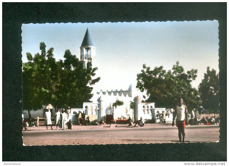 CPSM - Tchad - FORT LAMY - La Mosquée ( Animée La Carte Africaine 689) - Ciad
